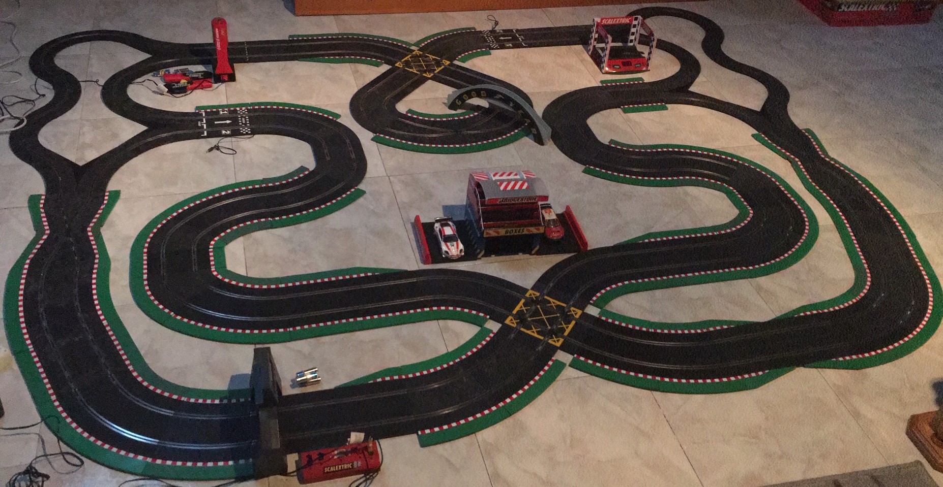 Circuito 6 Crono rally Scalextric SCX Montado